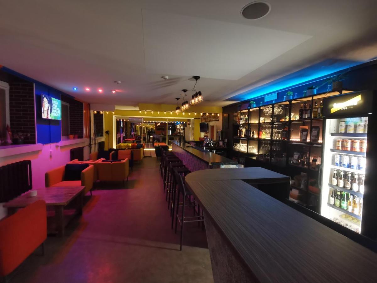 Bar-Celona - Rooms & Beds Vilnius Exterior photo