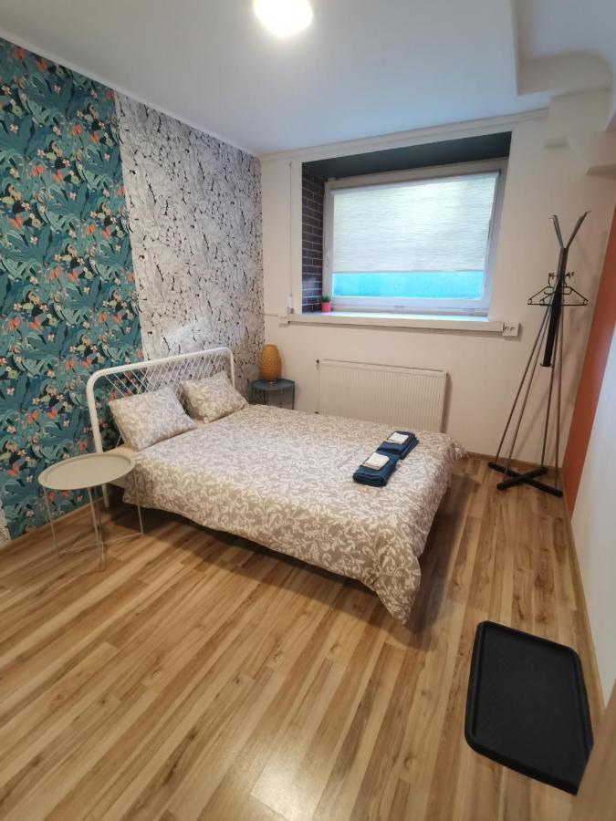 Bar-Celona - Rooms & Beds Vilnius Exterior photo